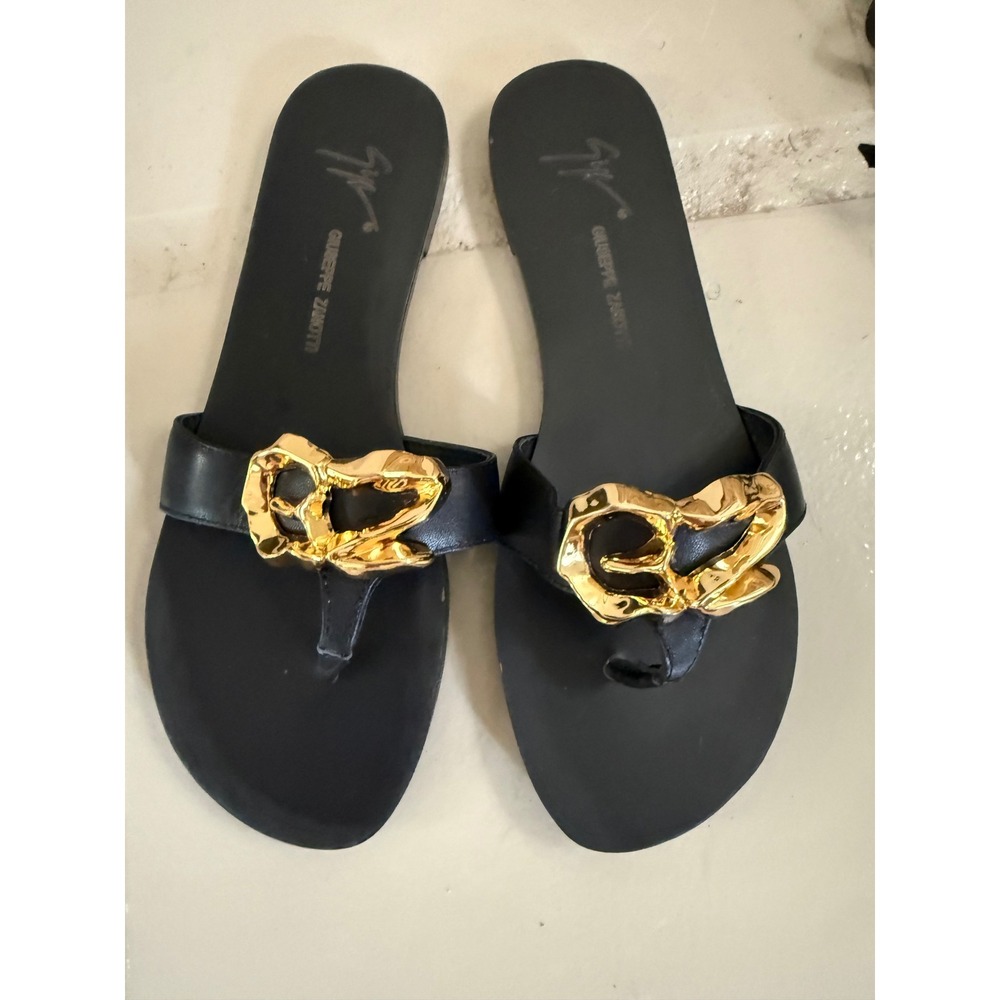 Giuseppe Zanotti $318 Black Leather Gold Chain Link Thong Sandals Size 42 Italy